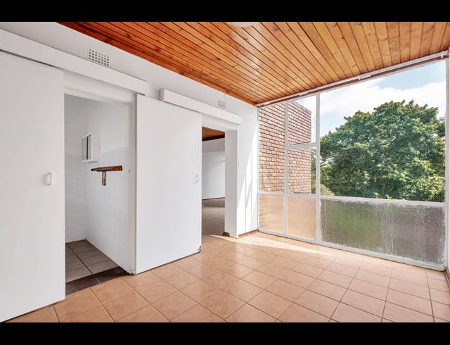 1 BEDROOM APARTMENT FOR SALE IN WINDSOR EAST